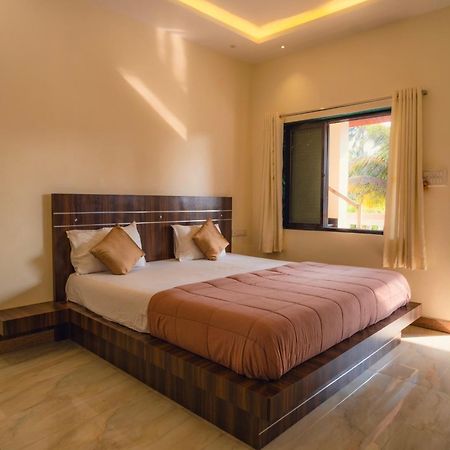 The Beach Hive Resort Kashid Екстериор снимка