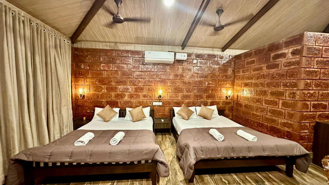 The Beach Hive Resort Kashid Екстериор снимка