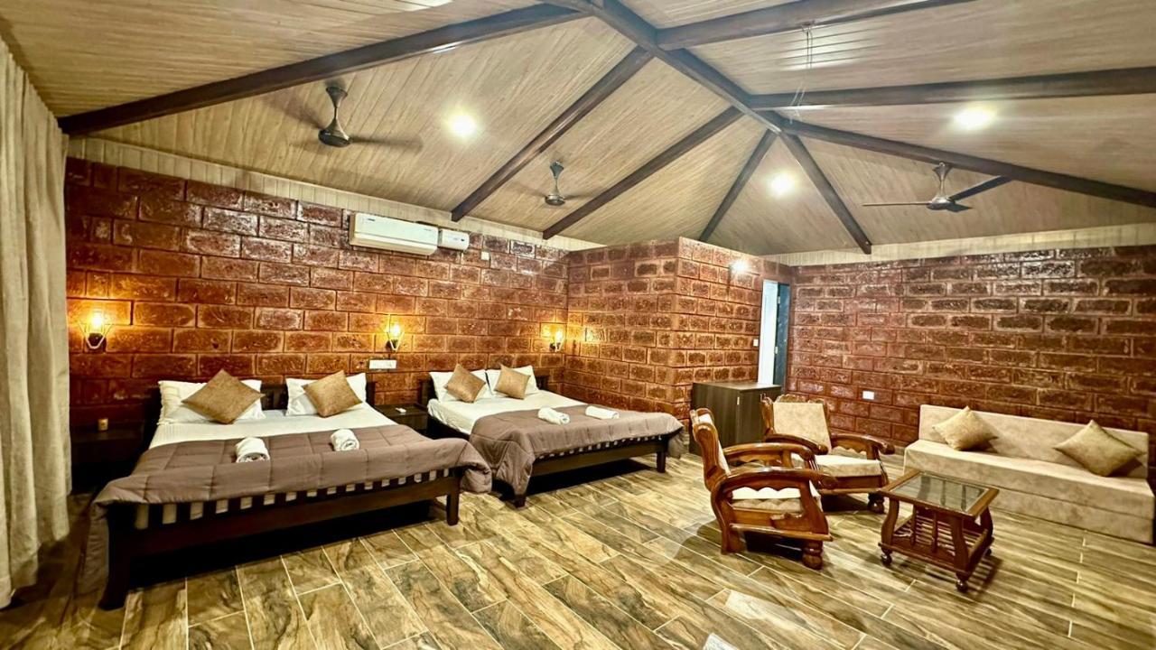 The Beach Hive Resort Kashid Екстериор снимка