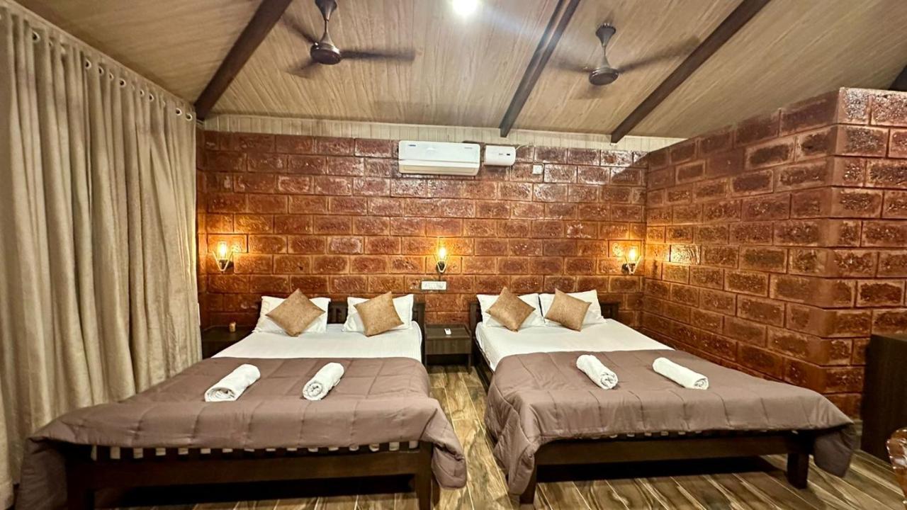 The Beach Hive Resort Kashid Екстериор снимка