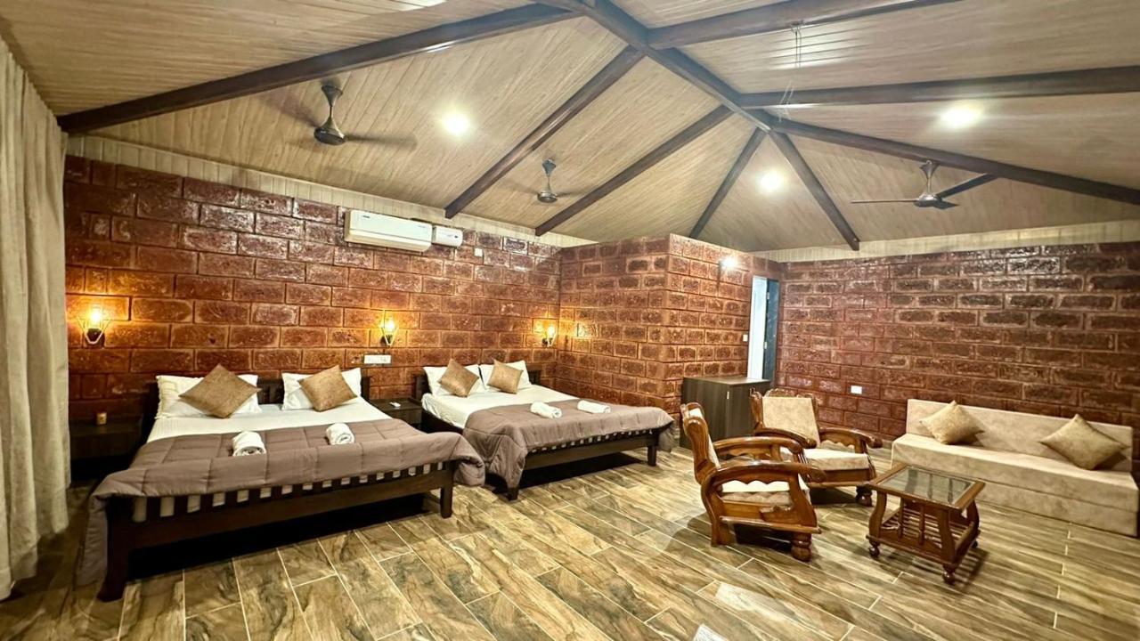 The Beach Hive Resort Kashid Екстериор снимка