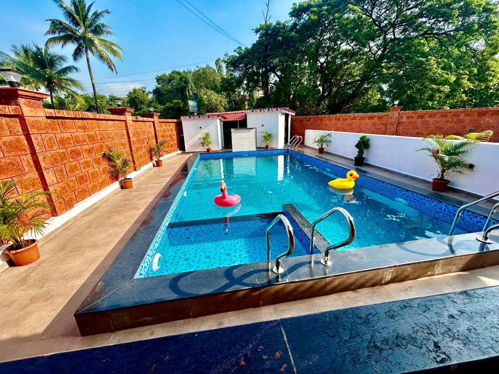 The Beach Hive Resort Kashid Екстериор снимка