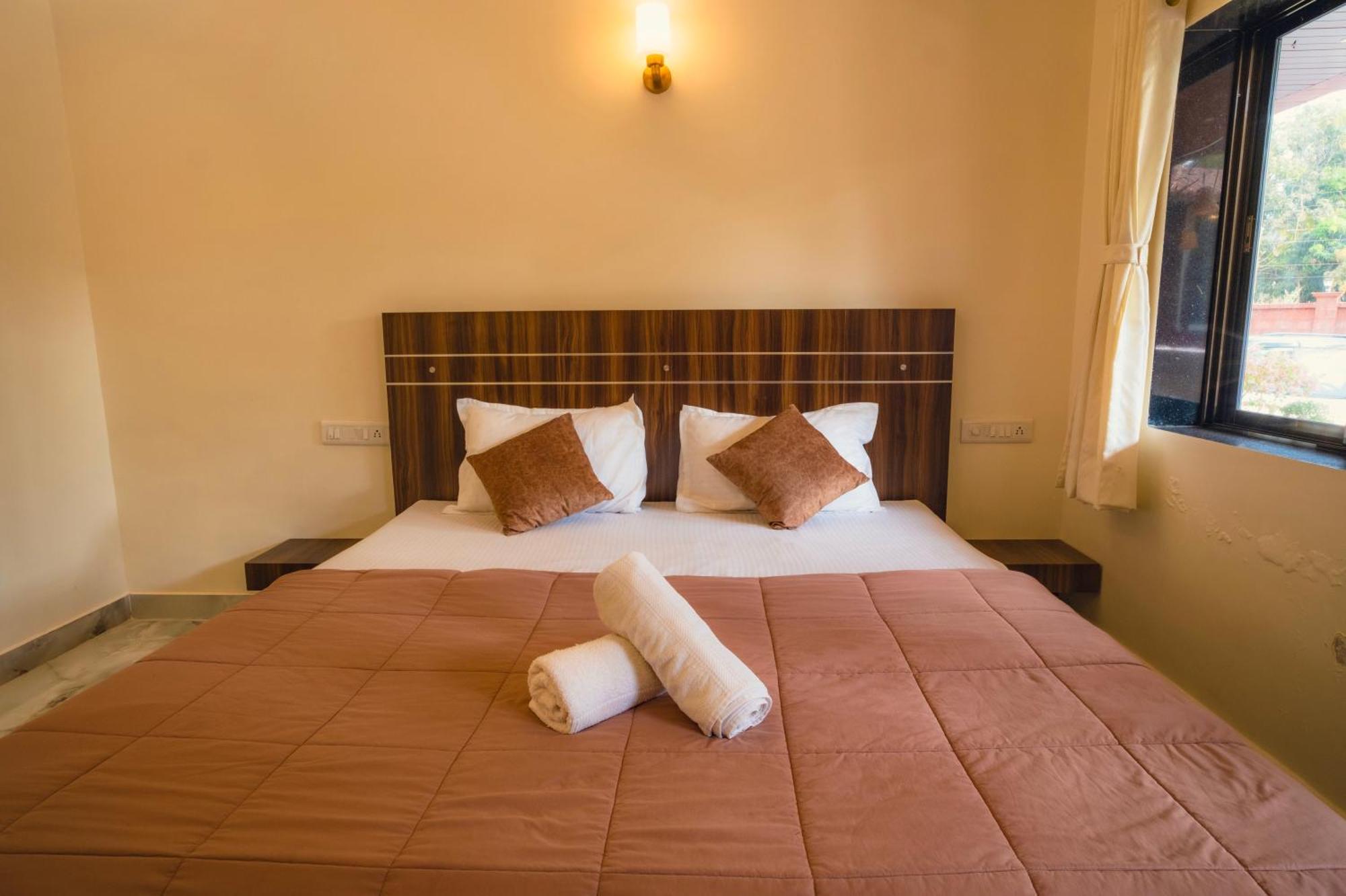 The Beach Hive Resort Kashid Екстериор снимка